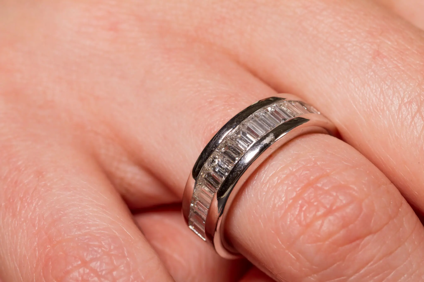 DIAMODIA™ Baguette Cut — 0.12ct (1.8×4.0mm) | Architectural Purity