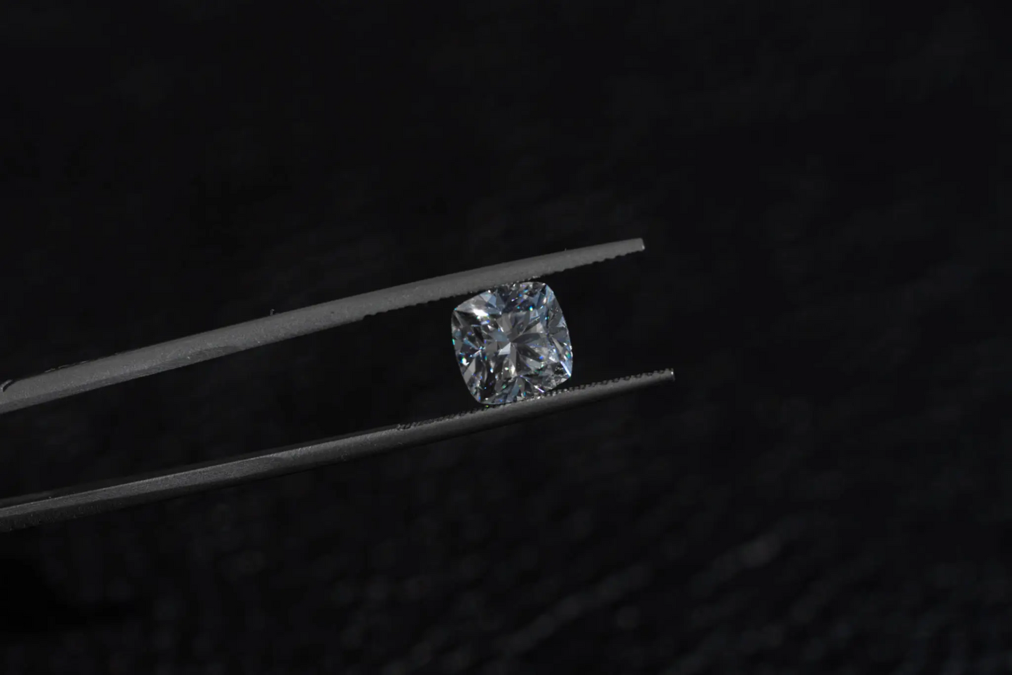 DIAMODIA™ Cushion Cut — 0.63ct (5mm) | Refined Spark
