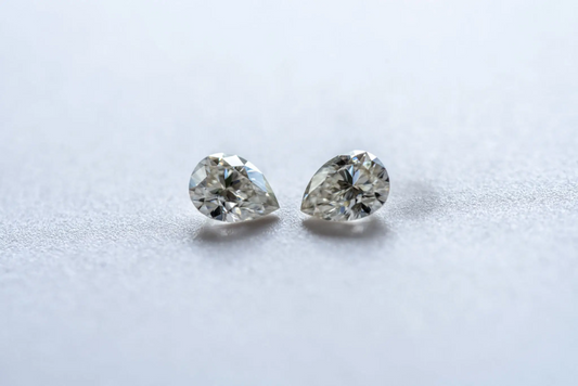 DIAMODIA™ Pear Cut — 0.23ct (2.7×4.7mm) | Accent Spark