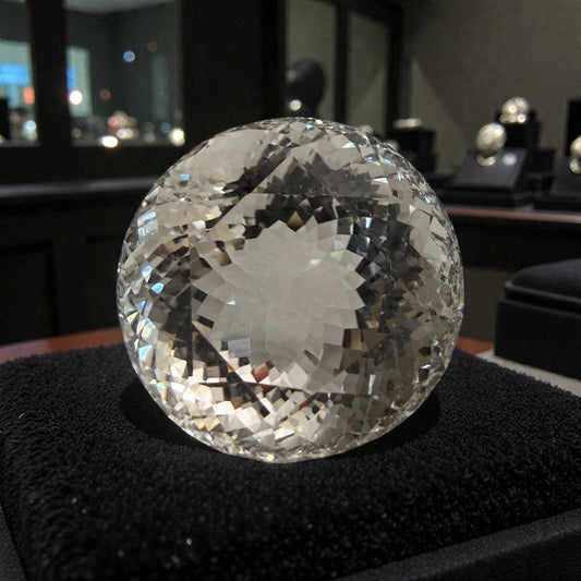 Clair de Quartz - Monumental Round (309.47 ct)